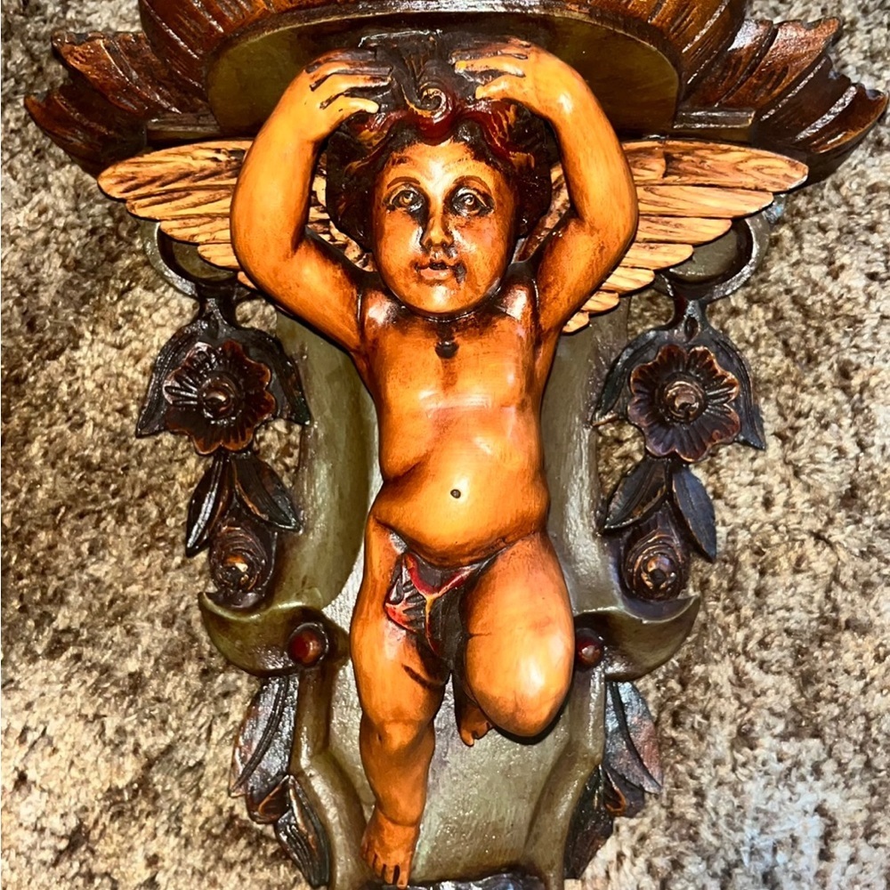Italian Polvchrome Wooden Wall
Bracket with Carved Cherub Angel Antique RARE - Picture 5 of 7